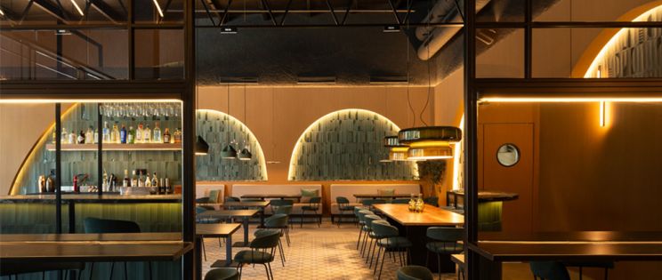 Ama, la Cocina de Amarga y Pica: Un homenaje a la tierra y al olivo a través del diseño