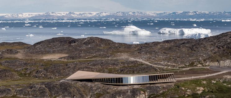 Arquitectura con vistas a un antiguo glaciar