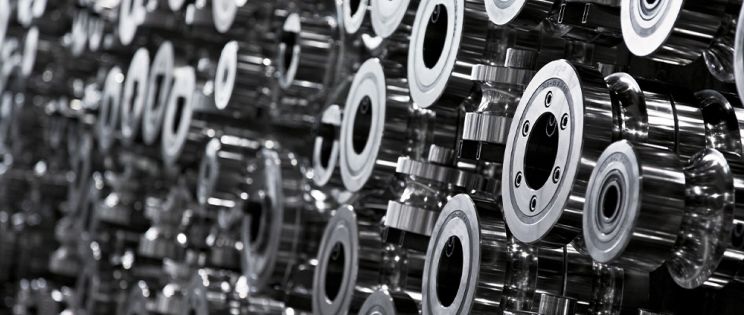 Aluminio vs acero: ¿sabías que el aluminio gasta hasta 6 veces más energía en producirlo que el acero? 