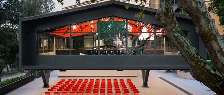 Arquitectura para didáctica entre árboles