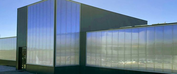 Sede central de Syltec: fachadas de construcción industrializada y excelente resultado climático