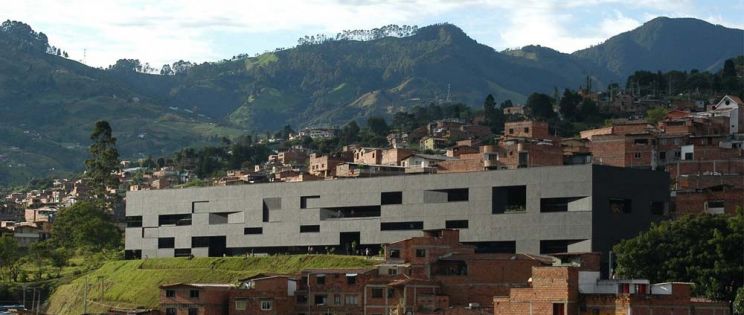 Reactivación Urbana: Parques Bibliotecas de Medellín