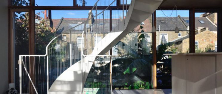 Ampliaciones eficientes y sostenibles: Three rooms under a new roof, Ullmayer Sylvester Architects