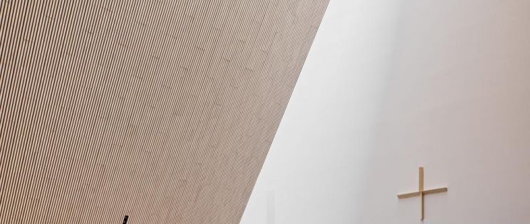 Arquitectura que resurge de sus propias cenizas: Ylivieska church