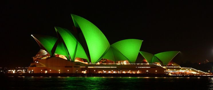 La Ópera de Sydney se pasa al lado de la arquitectura verde, literalmente