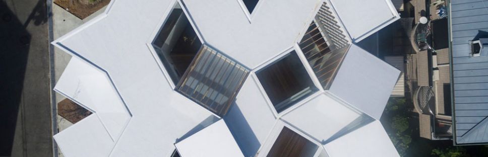 Arquitectura geométrica: un laberinto de rombos