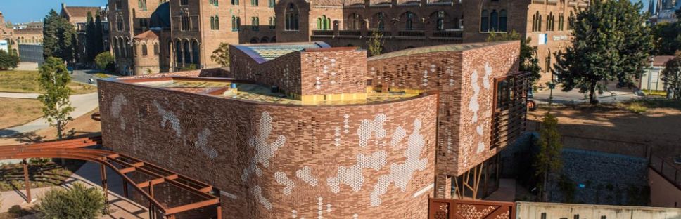 Centro Kálida: Arquitectura para el bienestar