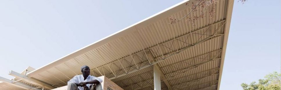 Diébédo Francis Kéré, el Pritzker que piensa en la comunidad