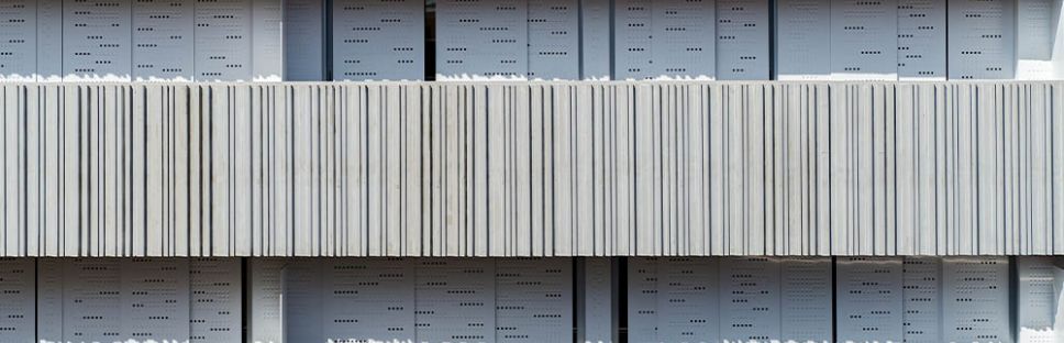 Edificio Stratus: juego de luces y sombras